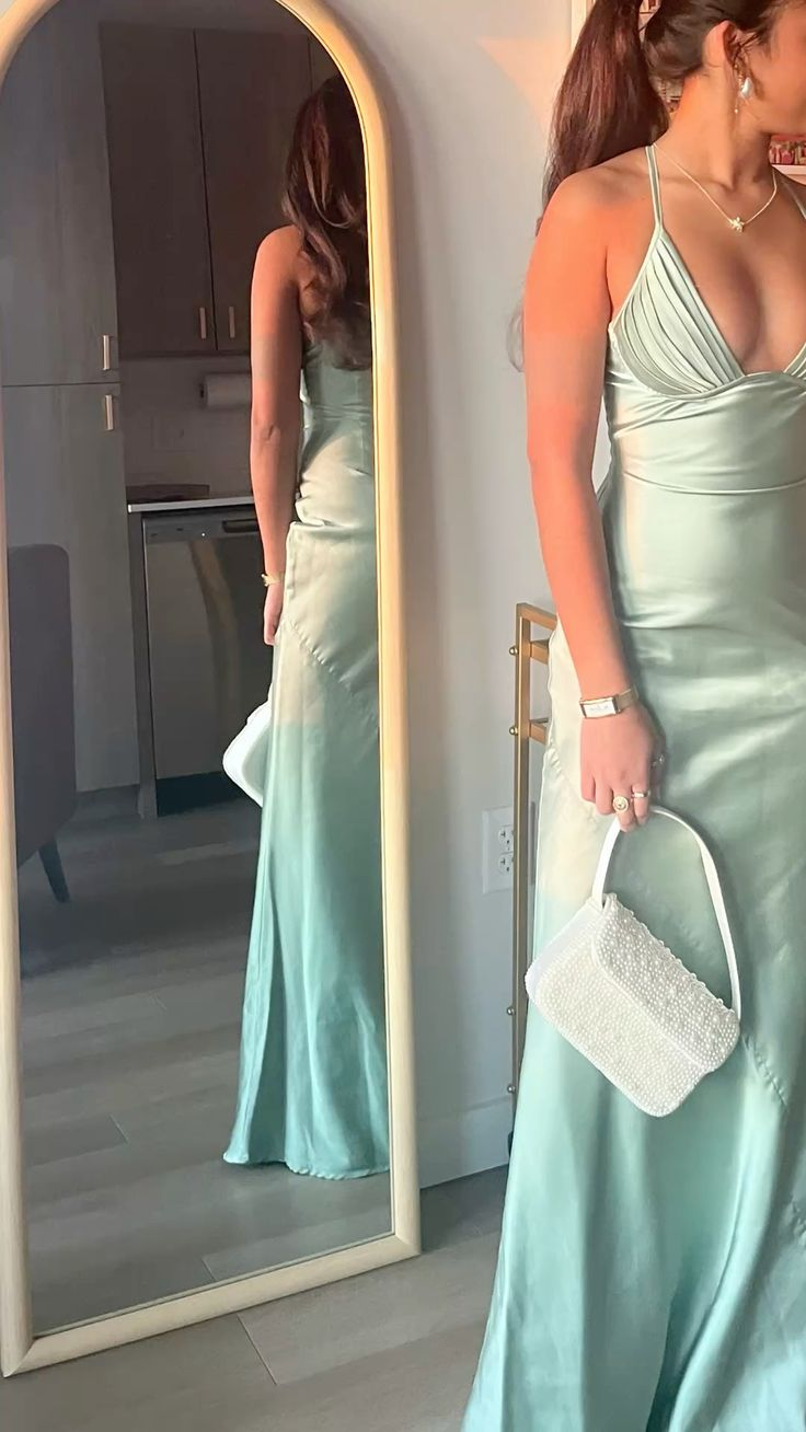 Elegant Green Halter V Neck Satin Mermaid Long Wedding Guest Dress Evening Gown SP1193