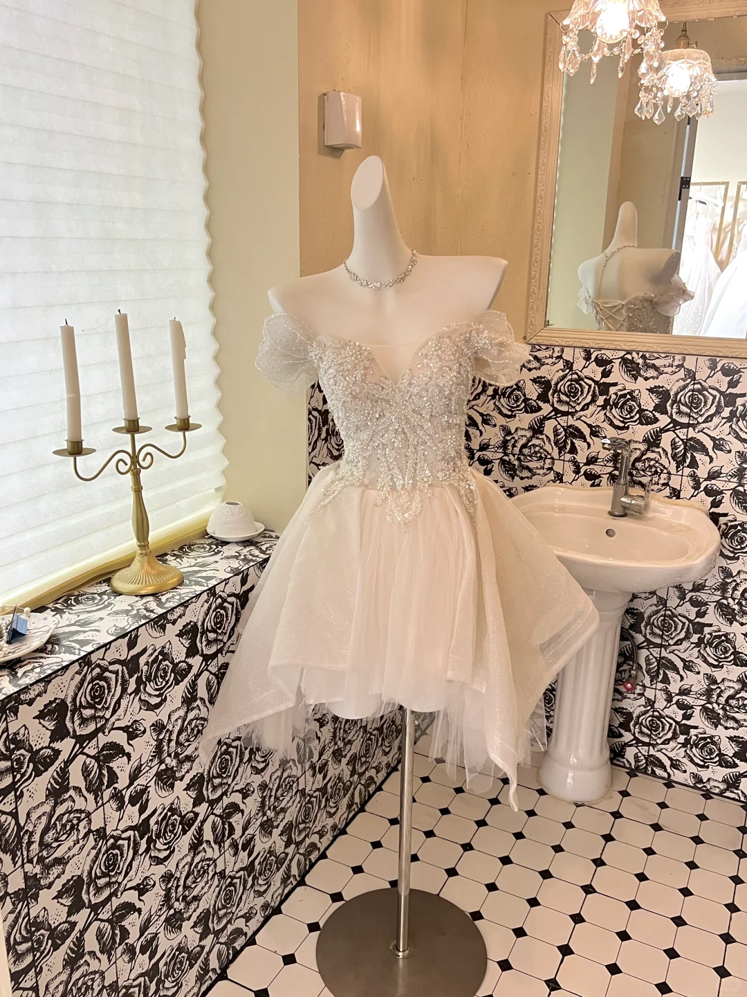 Classy Off The Shoulder White Organza Sequin A Line Short Homecoming Dress 18th Birthday Outfits Y9215