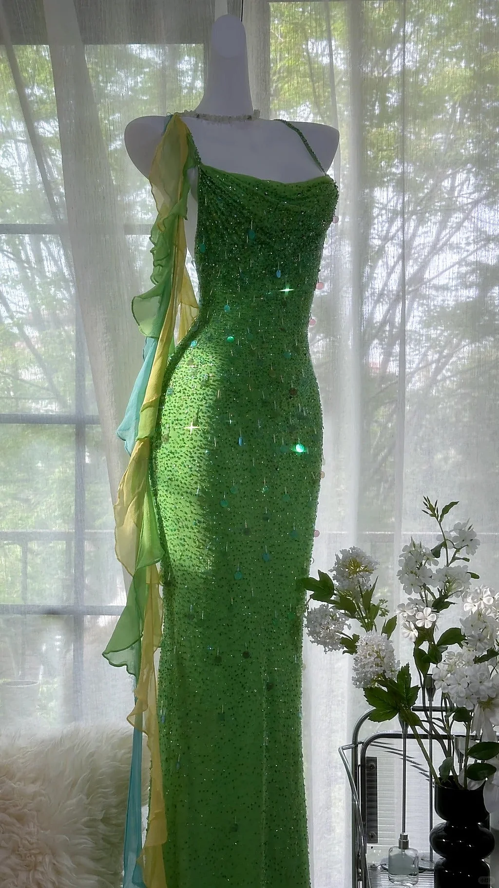 Gorgeous Spaghetti Straps Green Chiffon Sequins Evening Dress Backless Beaded Party Dress Y8708