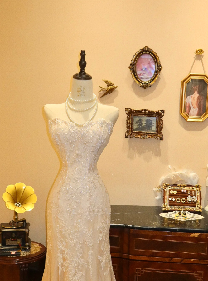 Classy Strapless white Tulle Lace Appliques Mermaid Long Wedding Dress Bridal Dress SP1663