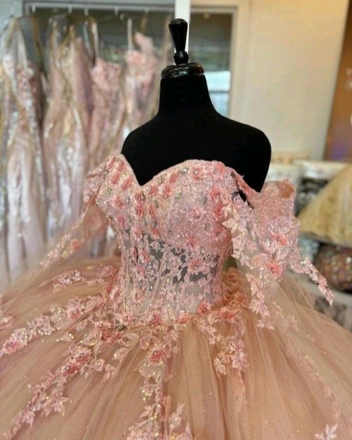 Pink Quinceanera Dresses Off Shoulder Flowers Lace Appliques Beaded Puffy Party Princess Sweet 16 Ball Gown Y2936
