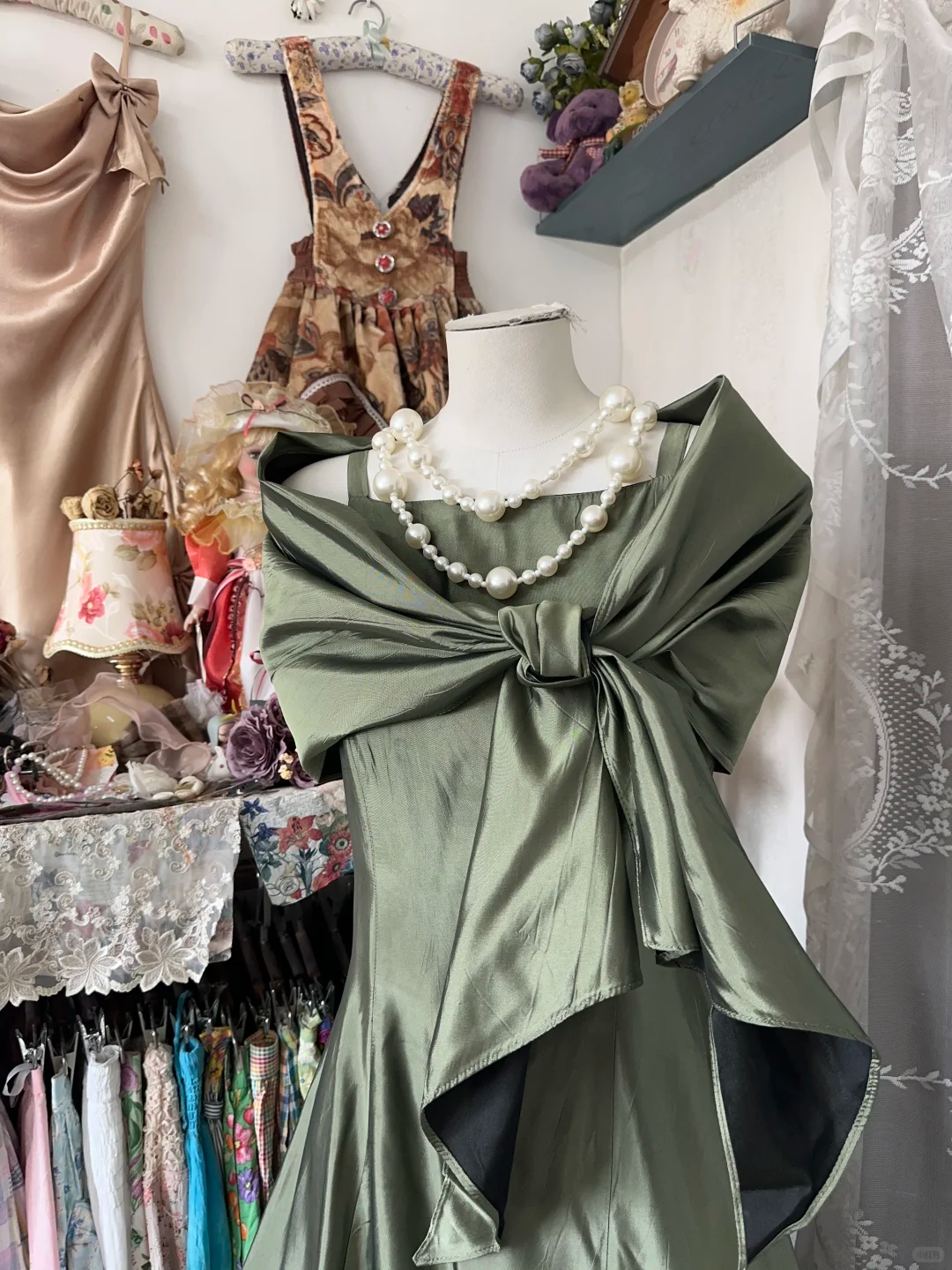 Unique Green Satin A Line Long Party Dress Formal Prom Dress Y9469