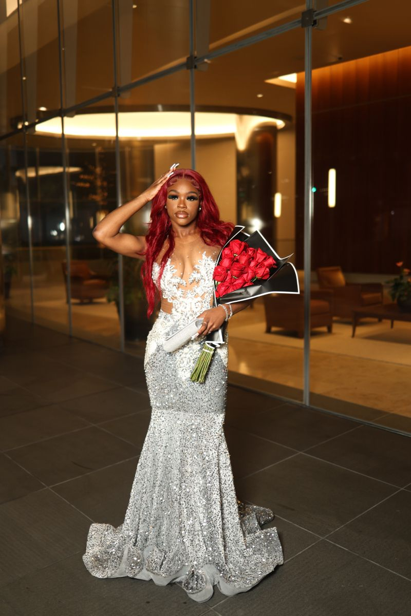 Black and white mermaid prom dress deals