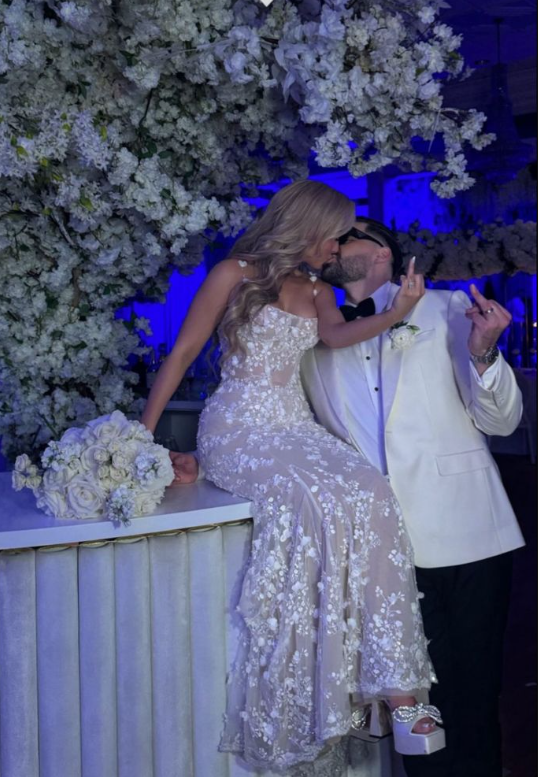 Pretty Spaghetti Straps White Tulle Lace Applique Mermaid Wedding Dress SP703