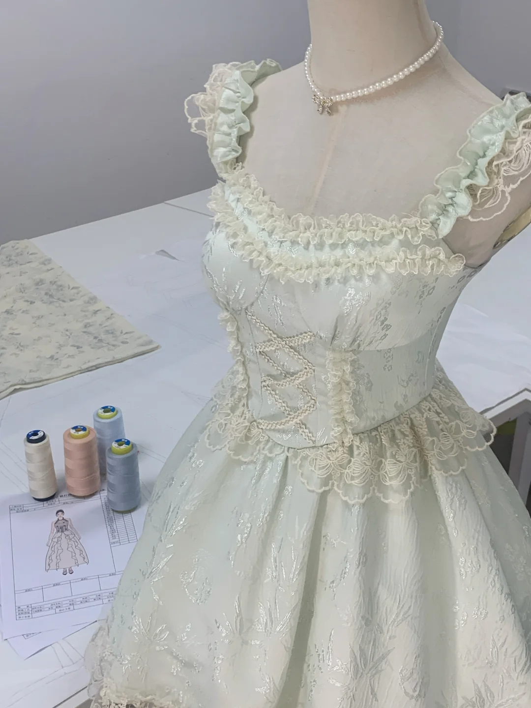 Cute Blue Satin Print Floral Lace A Line Short Birthday Outfits Formal Homecoming Dress Y9160