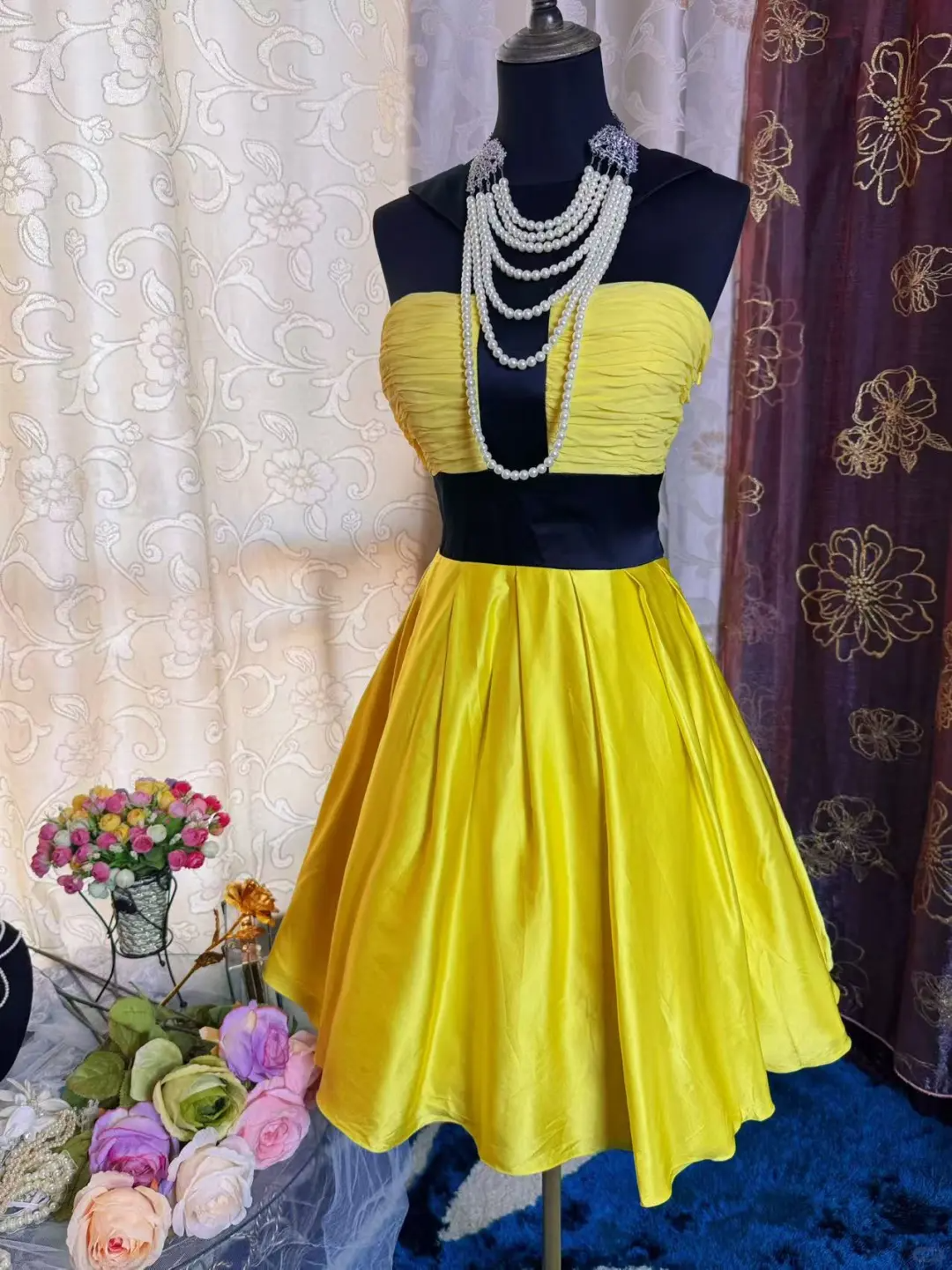 Sexy Yellow Black Splicing Satin A Line Short Homecoming Dress Cocktail Dress Y9758