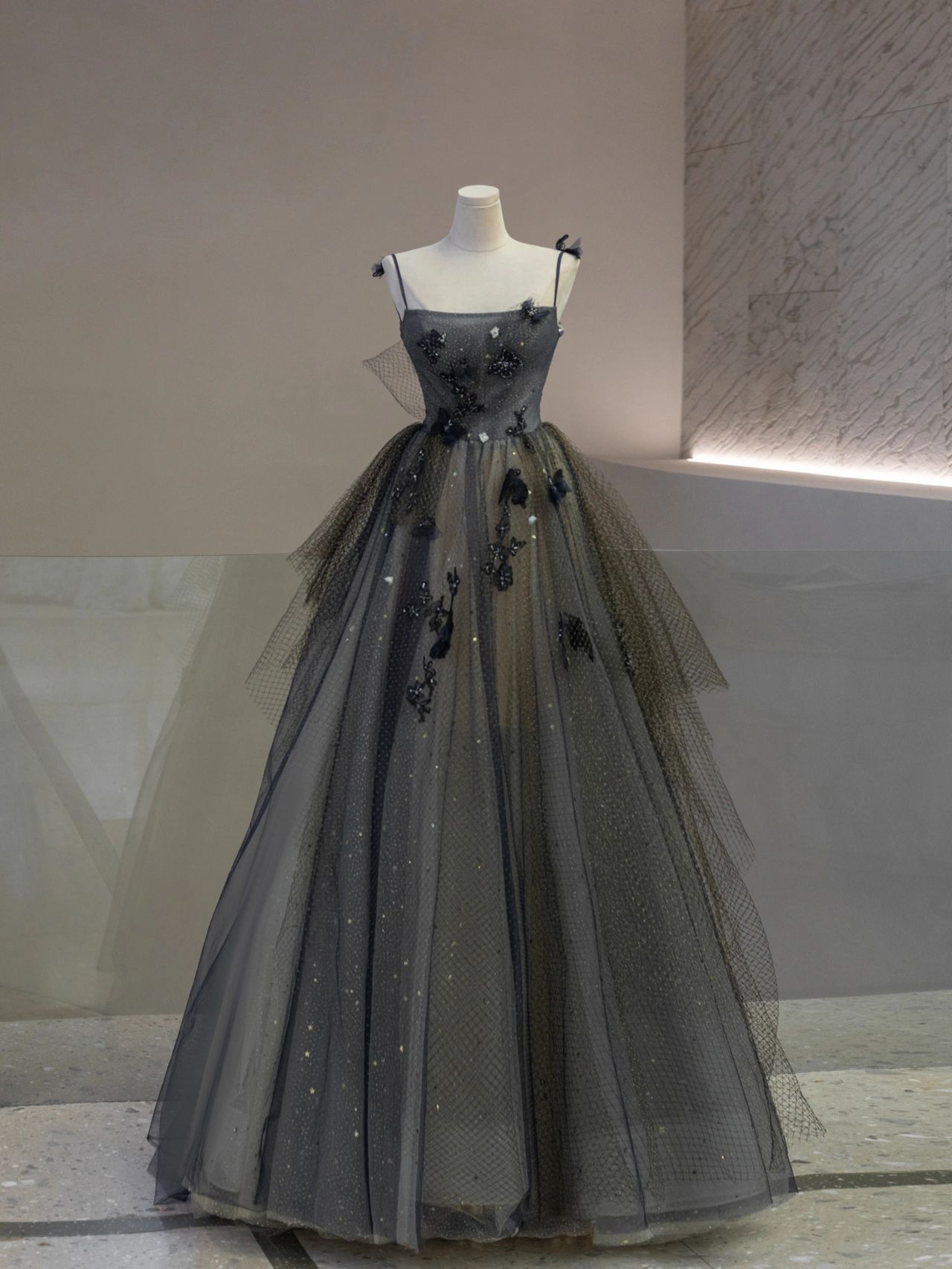 Formal attire for 2024 18th birthday party