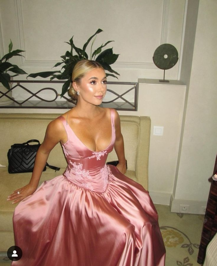 Elegant A Line V Neckline Pink Satin Evening Dress Bridesmaid Dress Y8808
