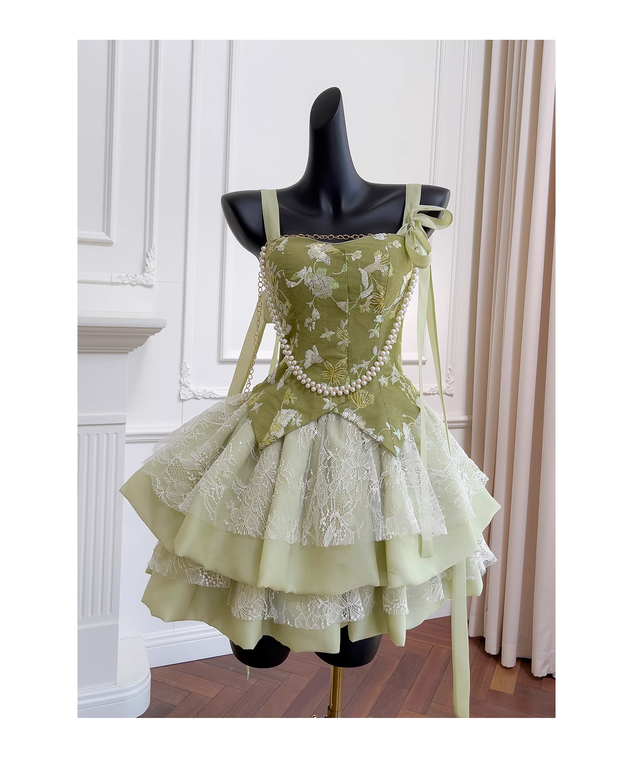 Cute Green Satin Lace Birthday Outfits Short Homecoming Dress Y9028