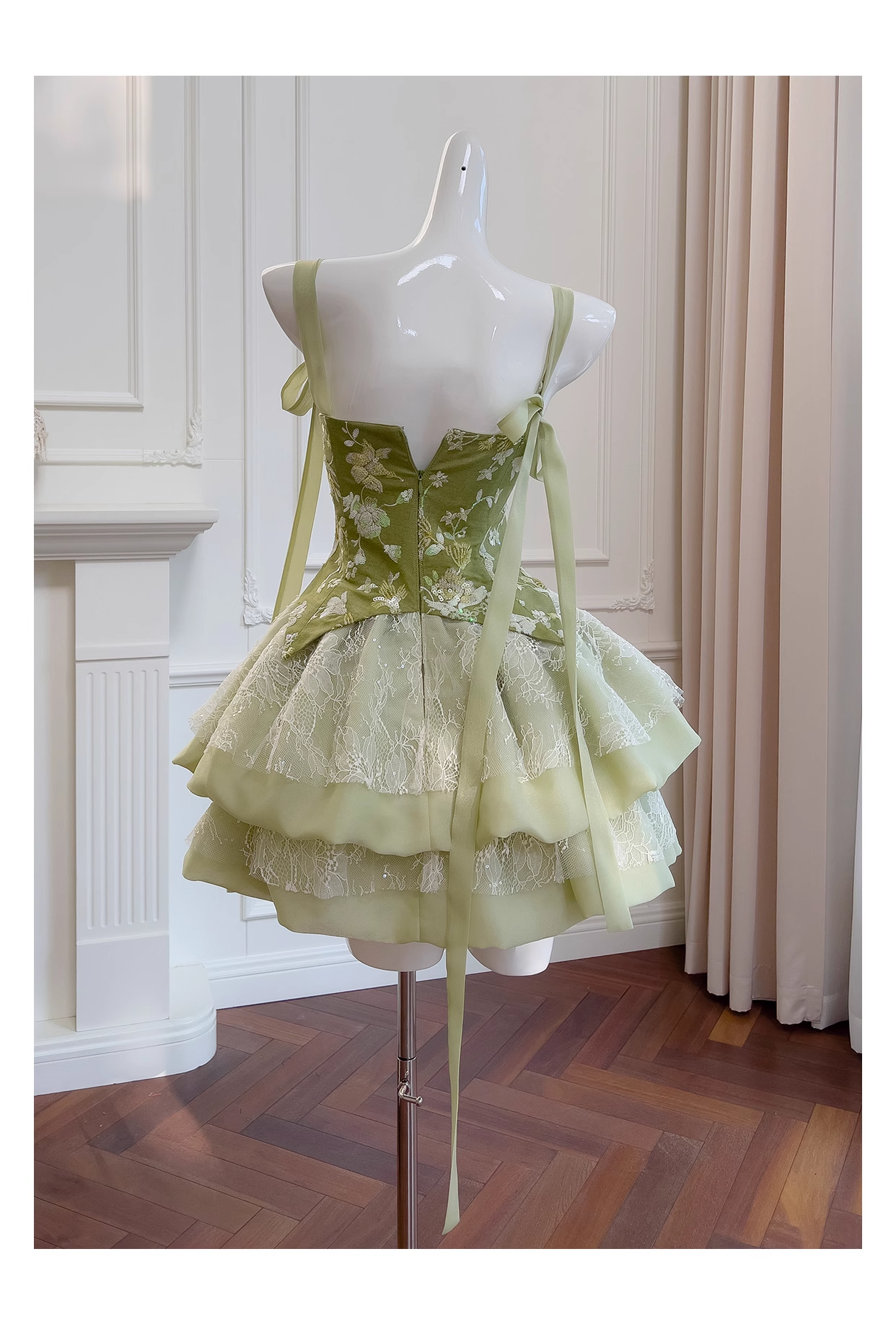 Cute Green Satin Lace Birthday Outfits Short Homecoming Dress Y9028