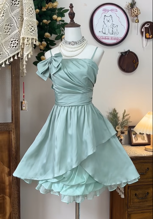Pretty Spaghetti Straps Satin A Line Homecoming Dress Green Cocktail Dress Birthday Outfits Y8893