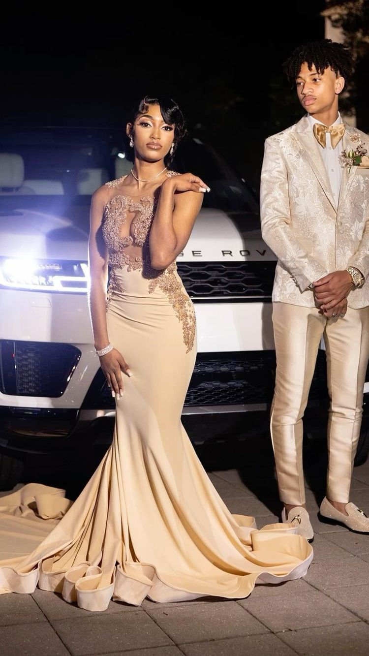 Beautiful Long Champagne Mermaid Sleeveless Beading Prom Dress With Lace Y4216