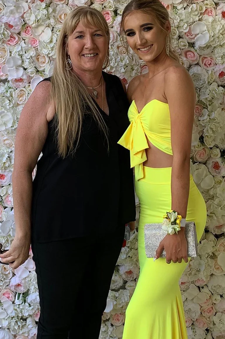 Two Piece Sweetheart Mermaid Yellow Prom Dress Y491