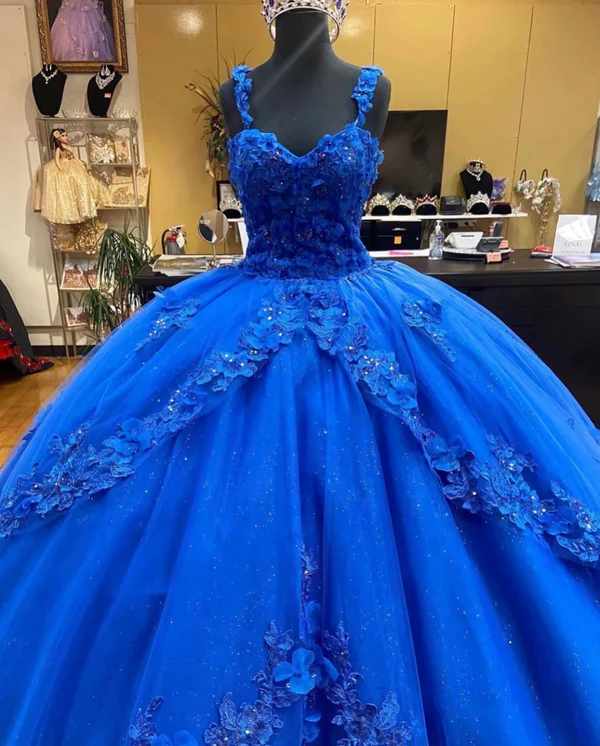 Royal blue 2025 princess ball gown