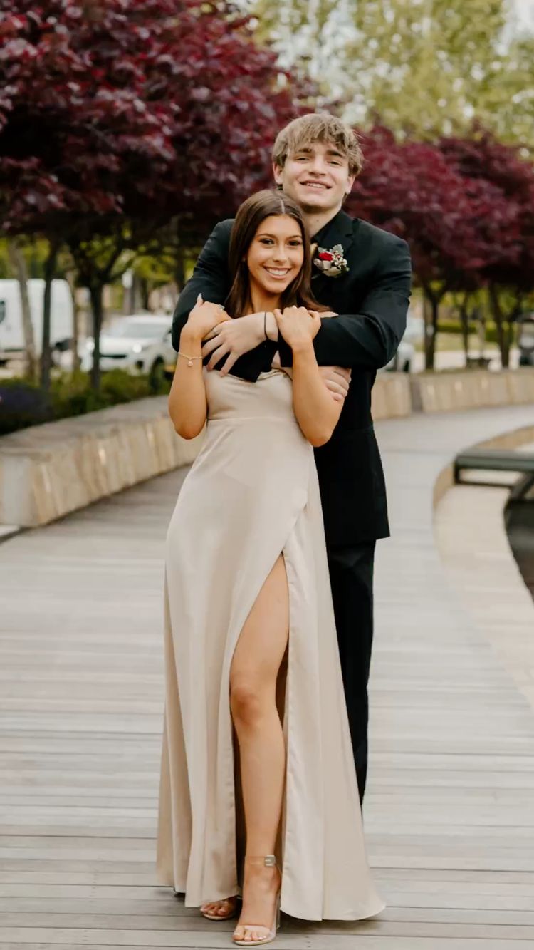 Classy Champagne Sleeveless Prom Dress,Elegant Wedding Reception Dress Y1099