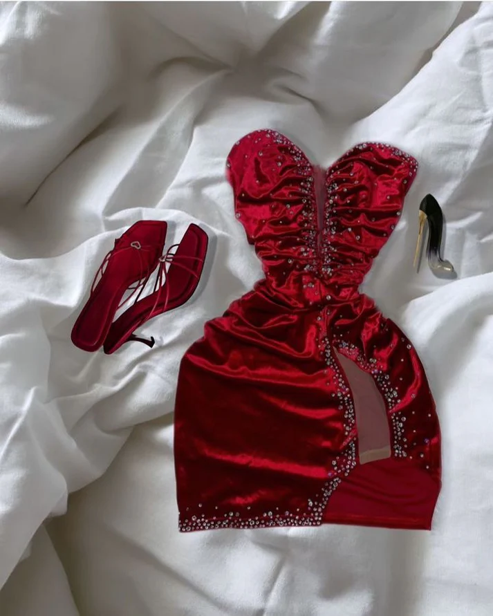 Sexy Burgundy Velvet Beaded Short Birthday Outfits Homecoming Dress Y7703