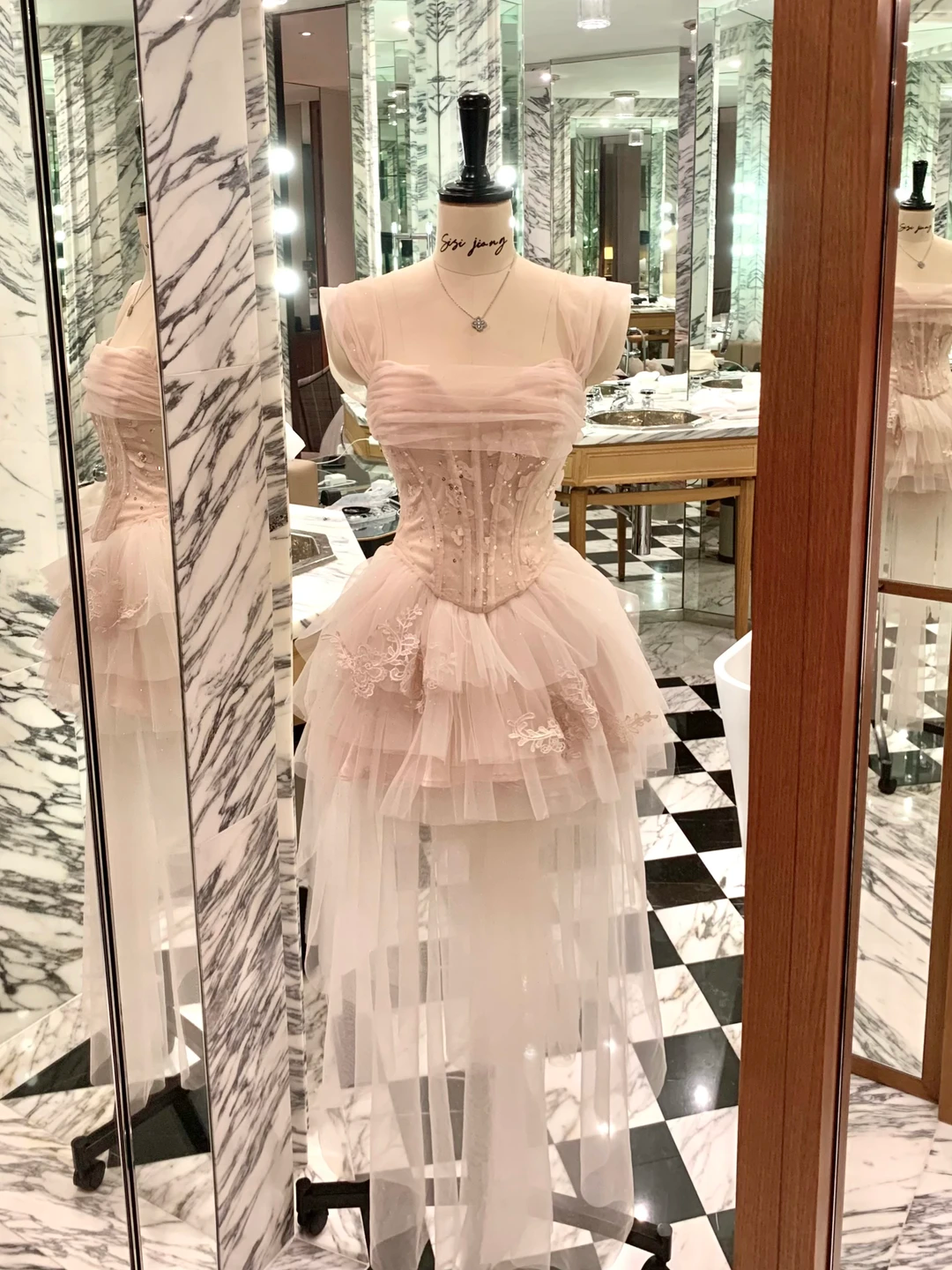 Sweet Sleeveless Pink Tulle Appliques Short Graduation Homecoming Dress Mini Prom Dress Two Piece SP2357