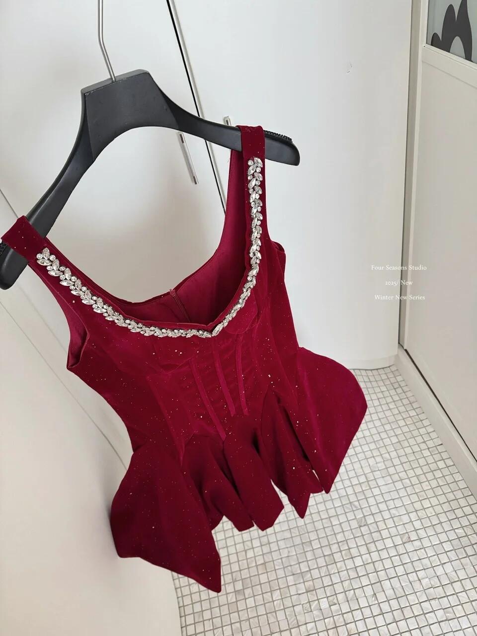 Retro Sleeveless Velvet Sequin Beaded A Line Short Cocktail Dress Red Short Homecoming Dress SP2352