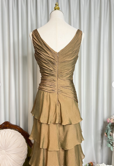 Vintage V Neck Satin Pleated Layered Ruffle Mermaid Prom Gown Formal Birthday Party Dress SP628