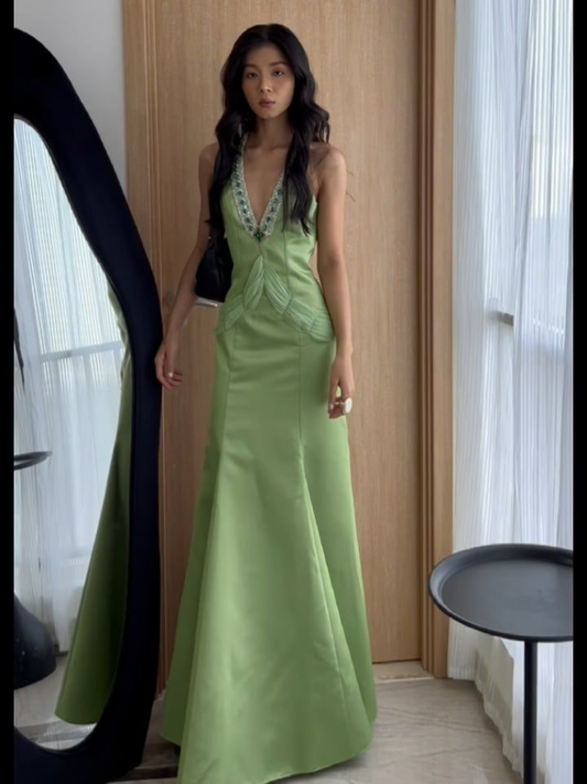 Charming Green Halter V Neck Satin Beaded Long Evening Dress Birthday Prom Dress SP1509