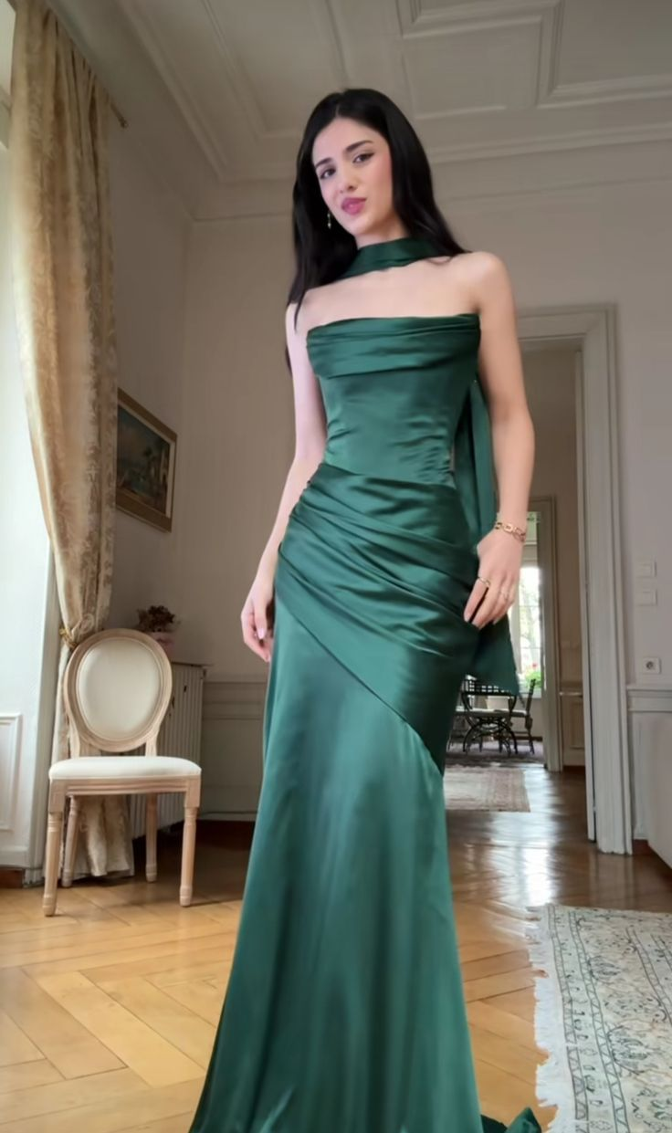 Vintage Green strapless Satin Pleated Mermaid Long Wedding Guest Dress Evening Dress SP977