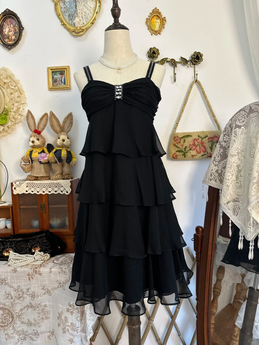 Sexy Black Spaghetti Straps Chiffon Layered Short Cocktail Dress Formal 8th Grade Homecoming Dress Y9474