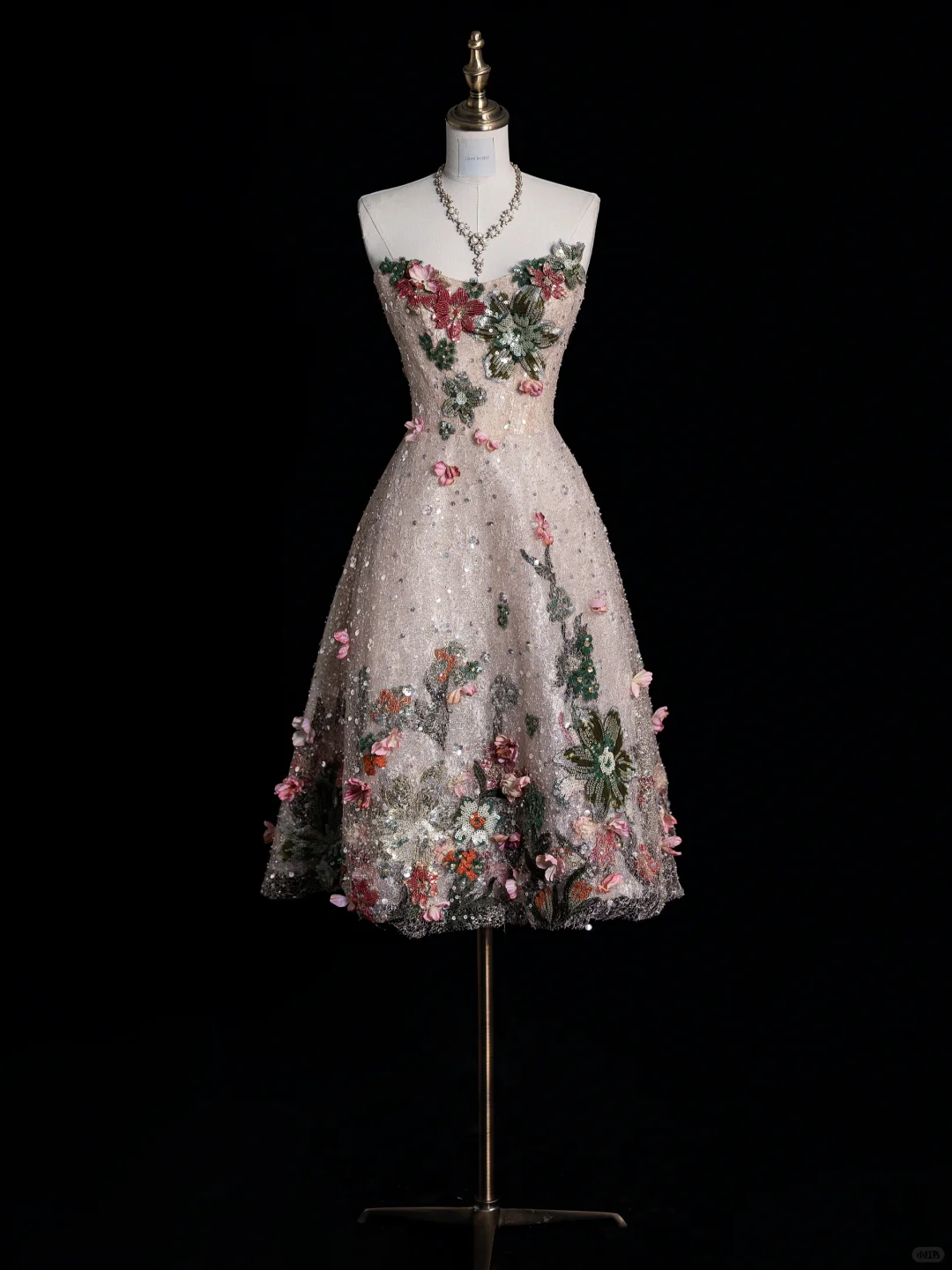 Pretty Strapless Pink Tulle Beaded Appliques Short Homecoming Dress 19th Birthday Outfits Y9688