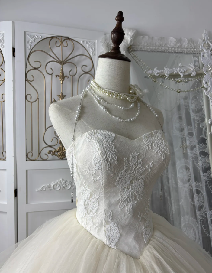 Classy Strapless Off White Lace Tulle Ball Gown Long Wedding Dress Bridal Dress SP1776