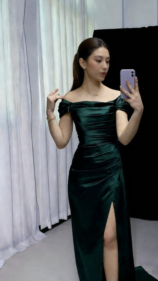 Stylish Off The Shoulder Emerald Green Satin Slit Mermaid Evening Dress Long Wedding Guest Dress SP1912