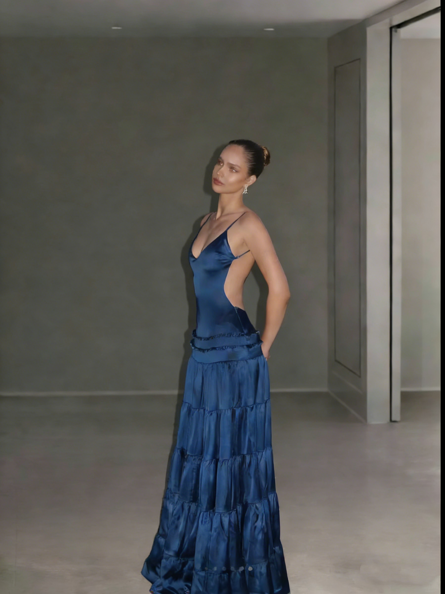 Stylish Spaghetti Straps Blue Satin A Line Long Party Dress Backless Prom Dresses SP1683