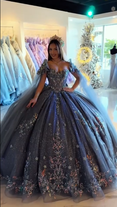 Elegant Sweetheart Neck Tulle Sequin Beaded Sweet 16 Dress Navy Blue Quinceanera Dress SP4297