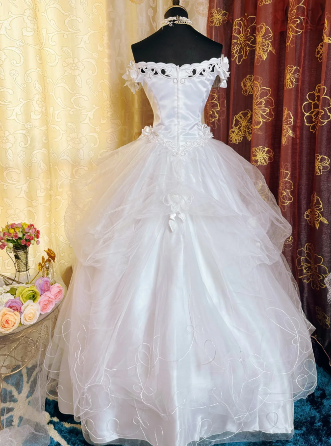 Pretty White Off The Shoulder Tulle Beaded Appliques Long Wedding Dress Formal Bridal Gowns SP1612