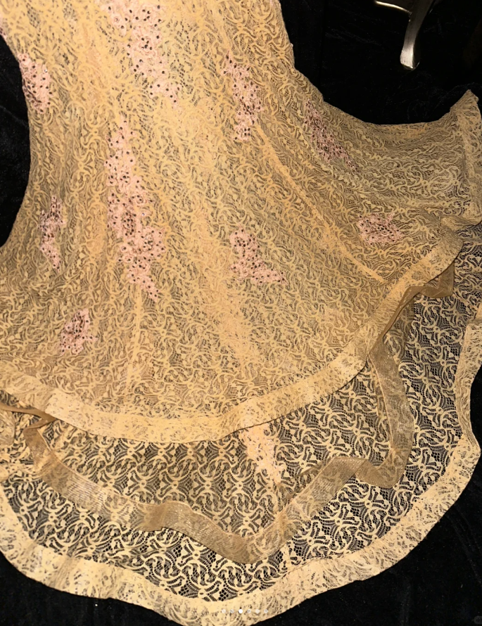 Elegant Lace Beaded Appliques Yellow Long Mermaid Evening Dress Birthday Outfits SP874