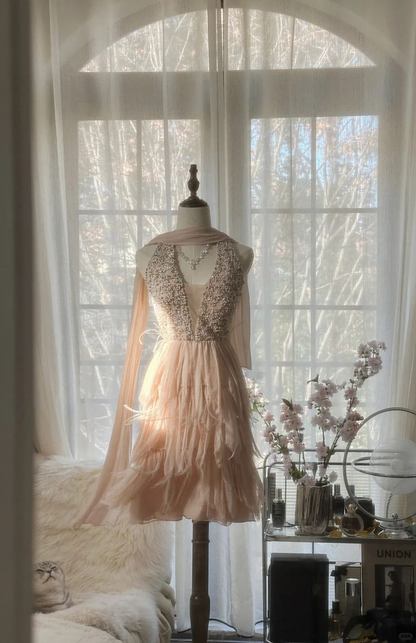 Elegant Pink Halter Chiffon Beaded Backless Short 7th Grade Homecoming Dress Cocktail Dress Y9213