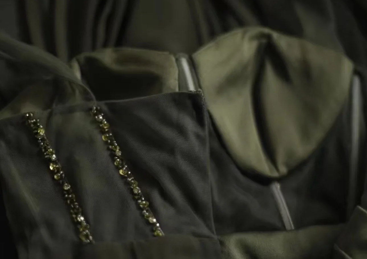 Vintage Green Satin Beaded Slit Mermaid Long Wedding Guest Dress Evening Dress SP1237