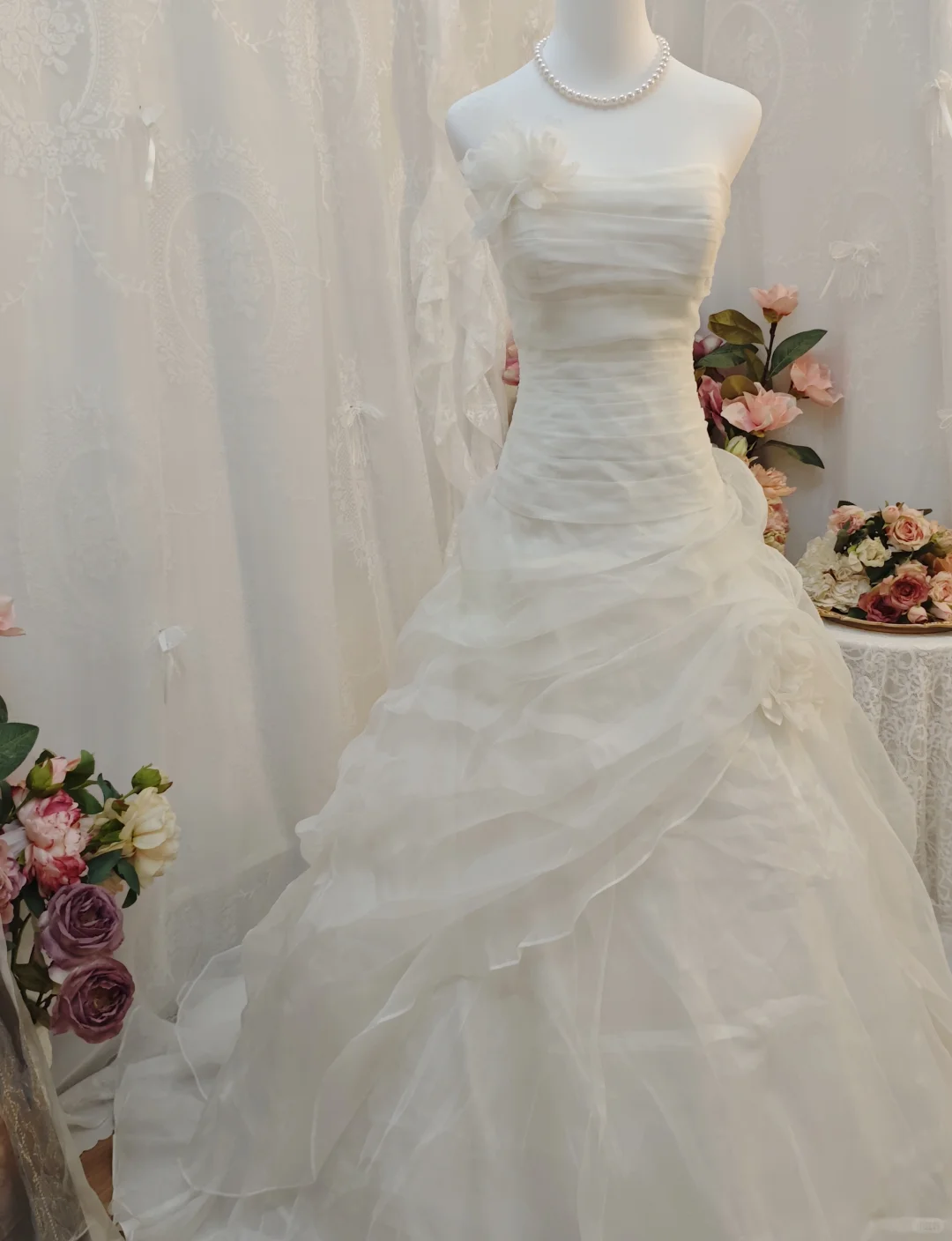 Pretty Ball Gown White Tulle Pleated Long Wedding Dress SP2258