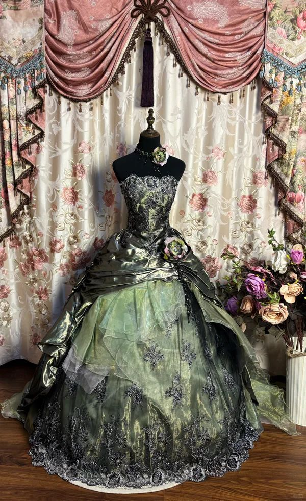 Vintage Ball Gown Green Strapless Tulle Lace Appliques Sweet 16 Dress SP932