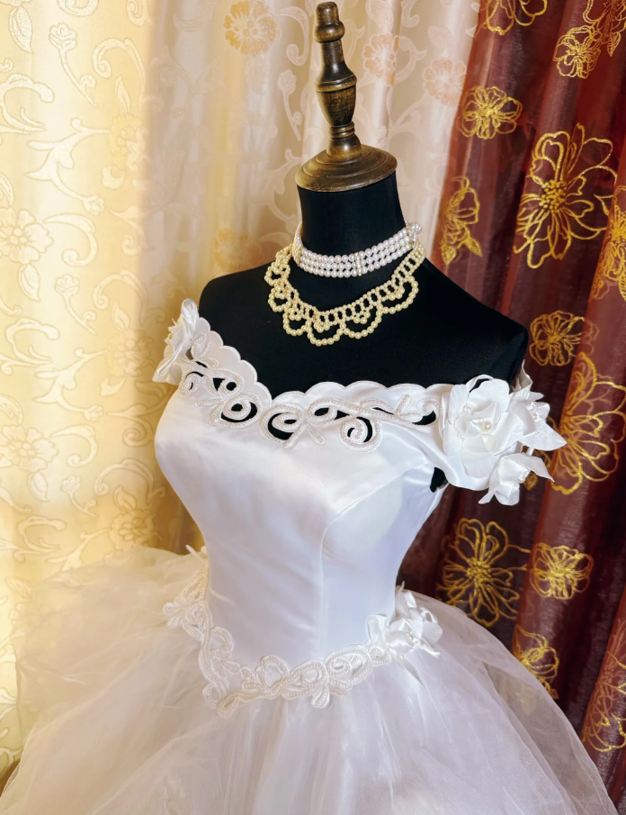 Pretty White Off The Shoulder Tulle Beaded Appliques Long Wedding Dress Formal Bridal Gowns SP1612