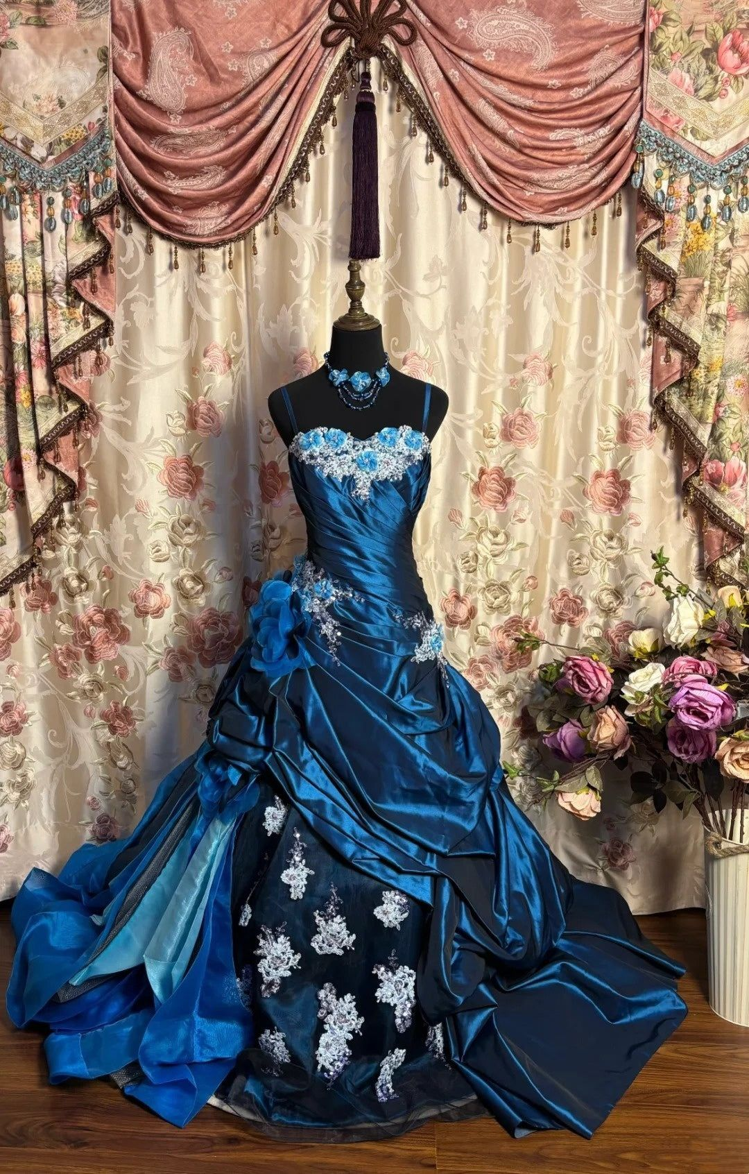 Retro Navy Blue Satin Pleated Lace Appliques Mermaid Prom Dress Formal Party Gown SP632