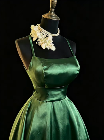 Sexy Spaghetti Strap Satin Mini Cocktail Dress Emerald Green A Line Short 7th Grade Homecoming Dress SP2373