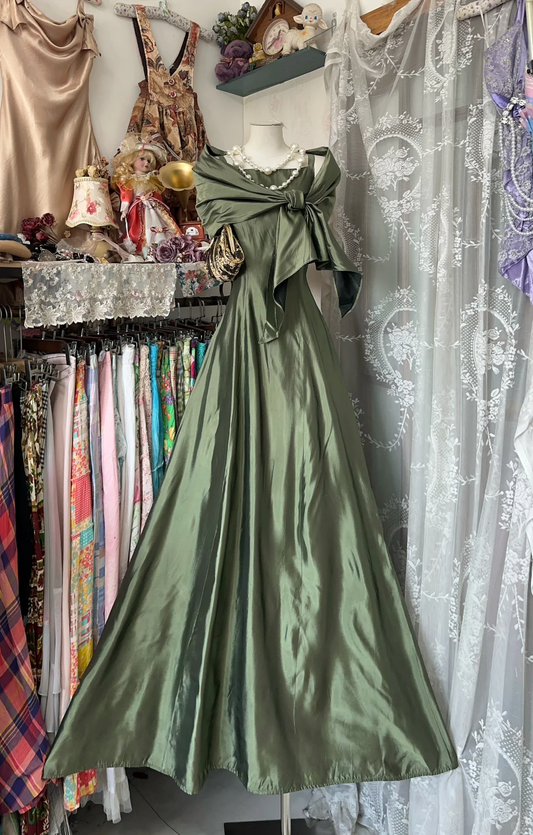Unique Green Satin A Line Long Party Dress Formal Prom Dress Y9469