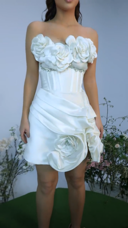 Elegant Strapless 3D Floral Short 15th Birthday Outfits,White Short 9th Grade Homecoming Dress SP3426