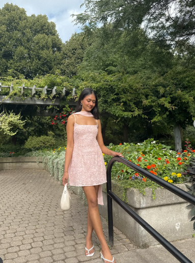 Classy Pink Spaghetti Straps Sequin Appliques Short Homecoming Dress Formal 21st Birthday Outfits With Ribbon SP46