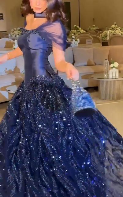 Gorgeous Navy Blue Satin Tulle Sequin Beaded Ball Gown Formal Party Dress With Scarf SP576