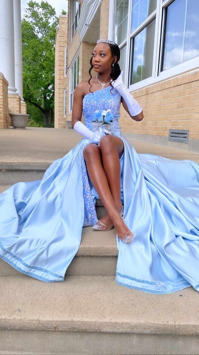 prom dresses junior prom Spaghetti Straps A Line Multi-Layers Party Ivory Appliqued Blue Tulle Dresses ARD2471 Sleeveless 6 Shiny Blue Sequins Long Prom