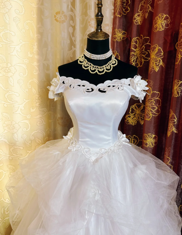 Pretty White Off The Shoulder Tulle Beaded Appliques Long Wedding Dress Formal Bridal Gowns SP1612