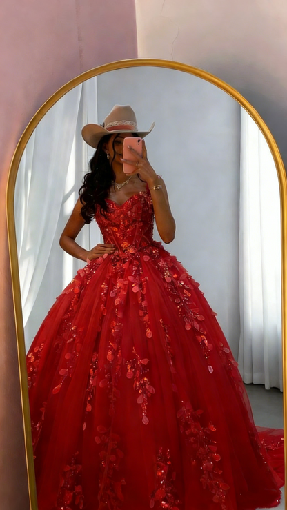 Glamorous Spaghetti Straps Tulle Sequin Appliques Ball Gown Lavender Quinceanera Dress SP1803