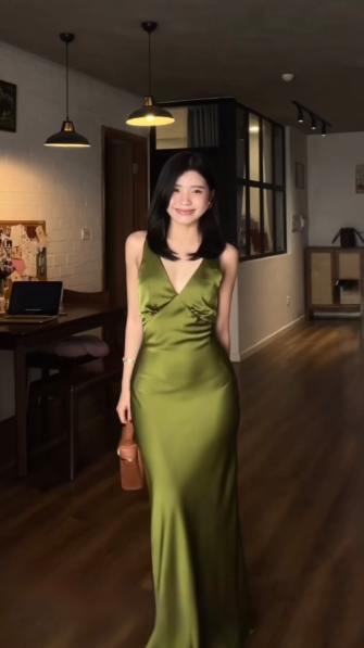 Elegant Green V Neck Satin Mermaid Long Wedding Guest Dress Formal Prom Dress Evening Dress SP1394