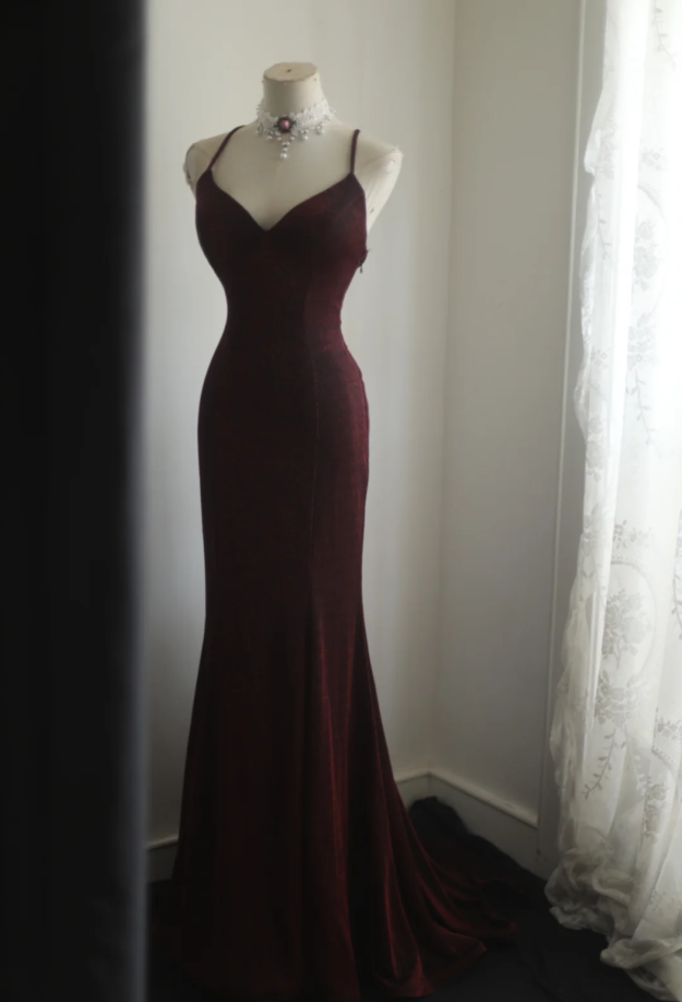 Elegant Spaghetti Straps Burgundy V Neck Satin Pleated Mermaid Long Wedding Guest Dress Evening Dress SP1208