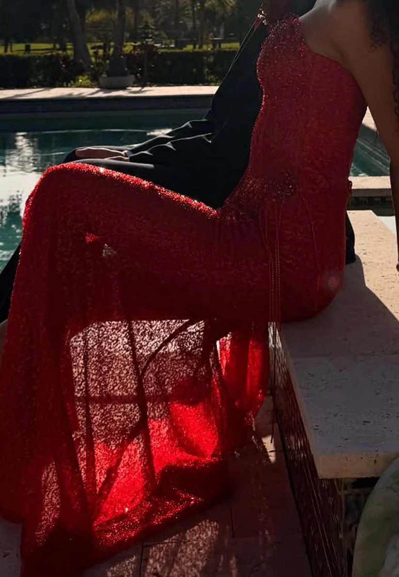 Sparkly Red Sequin Beaded Mermaid Long Party Dress Sweetheart Neck Slit Prom Dress SP4203